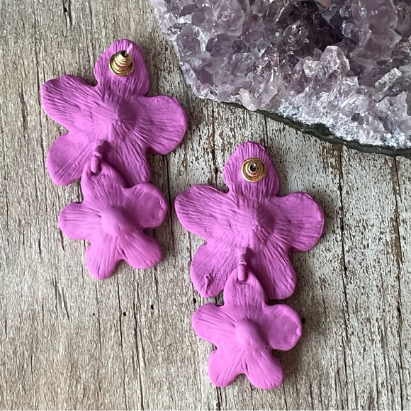 Anthro Blossom Earrings in Lavender - Picture 4 of 5